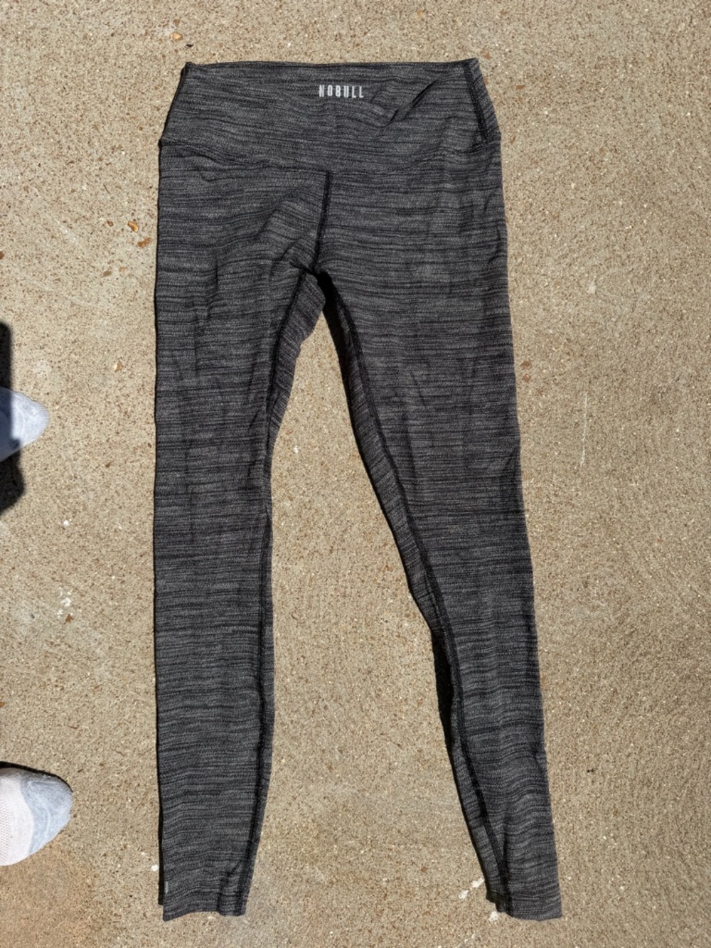NOBULL Women’s Leggings - Picture 4 of 5